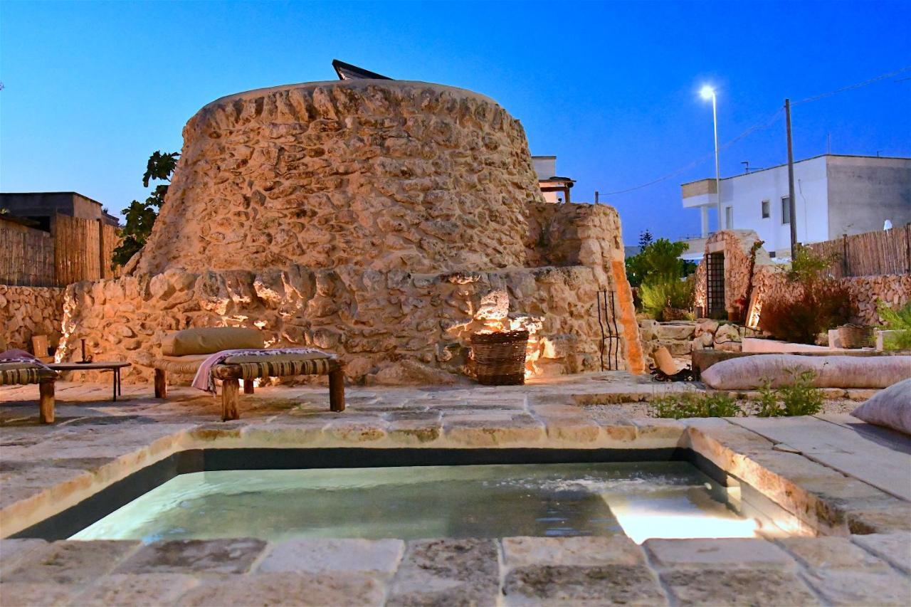 Trullo Santovia Bed & Breakfast Сант'Изидоро Екстериор снимка