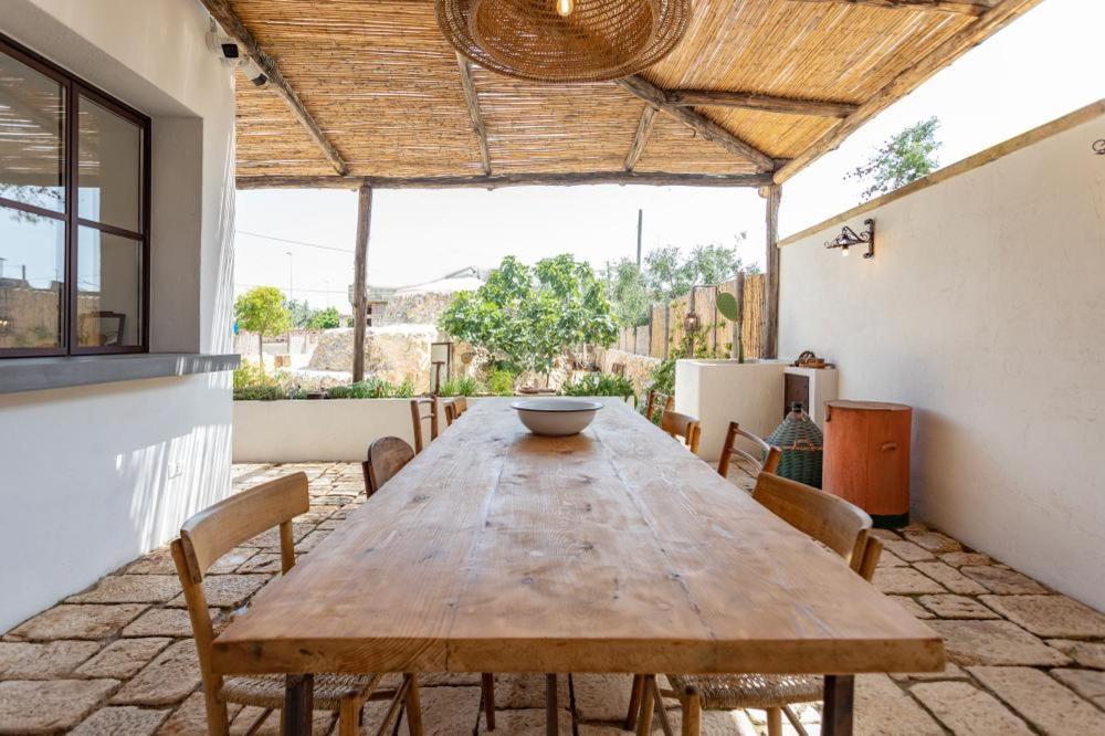Trullo Santovia Bed & Breakfast Сант'Изидоро Екстериор снимка