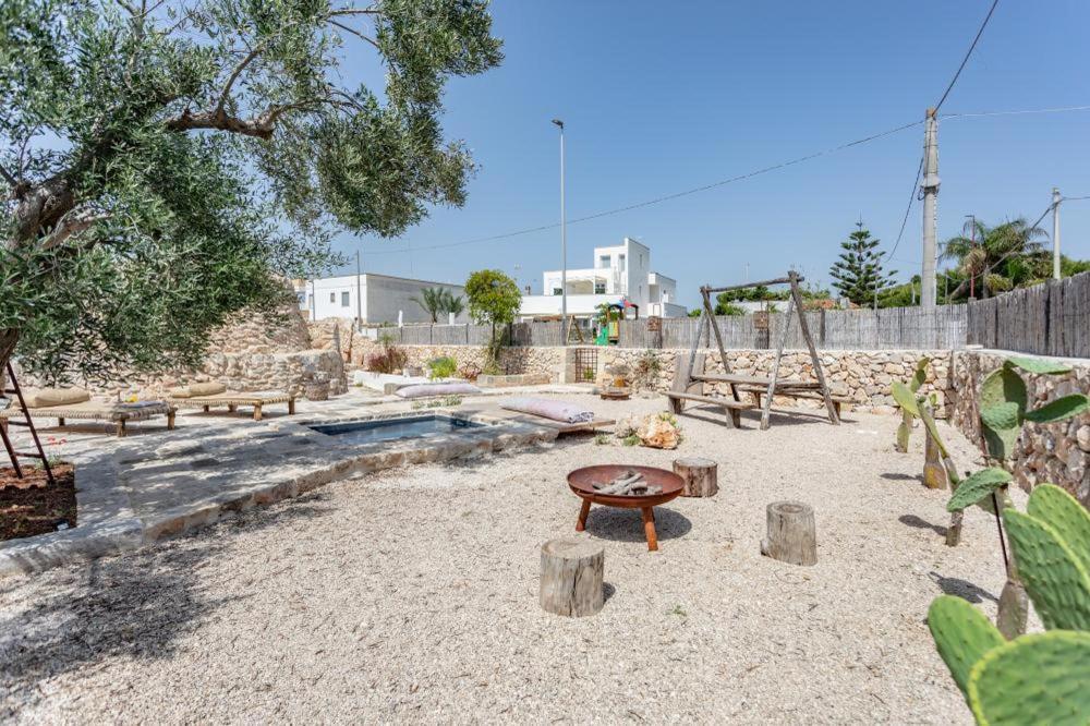 Trullo Santovia Bed & Breakfast Сант'Изидоро Екстериор снимка