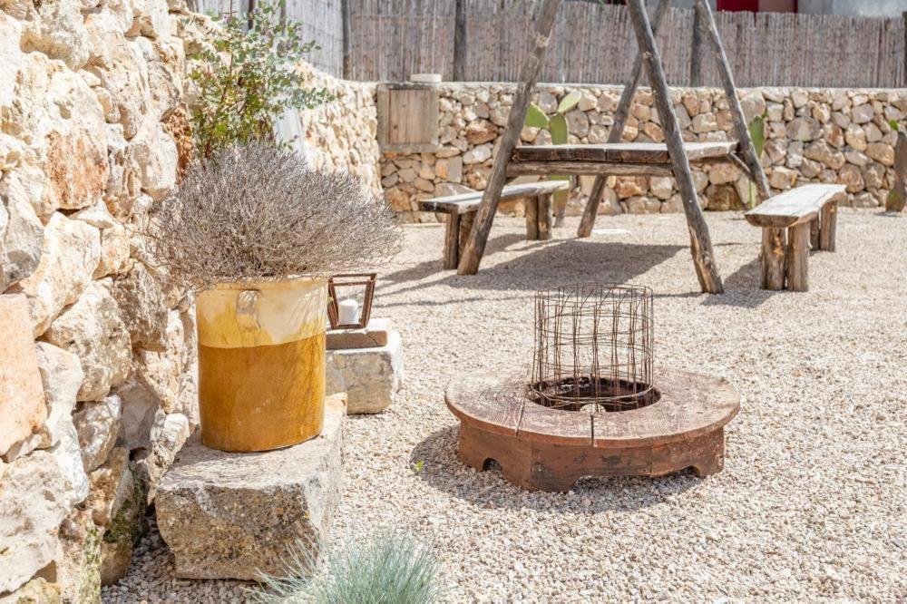 Trullo Santovia Bed & Breakfast Сант'Изидоро Екстериор снимка